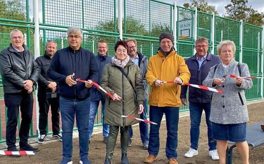 Eröffnung des neuen Sportfelds auf der Salineinsel in Schönebeck